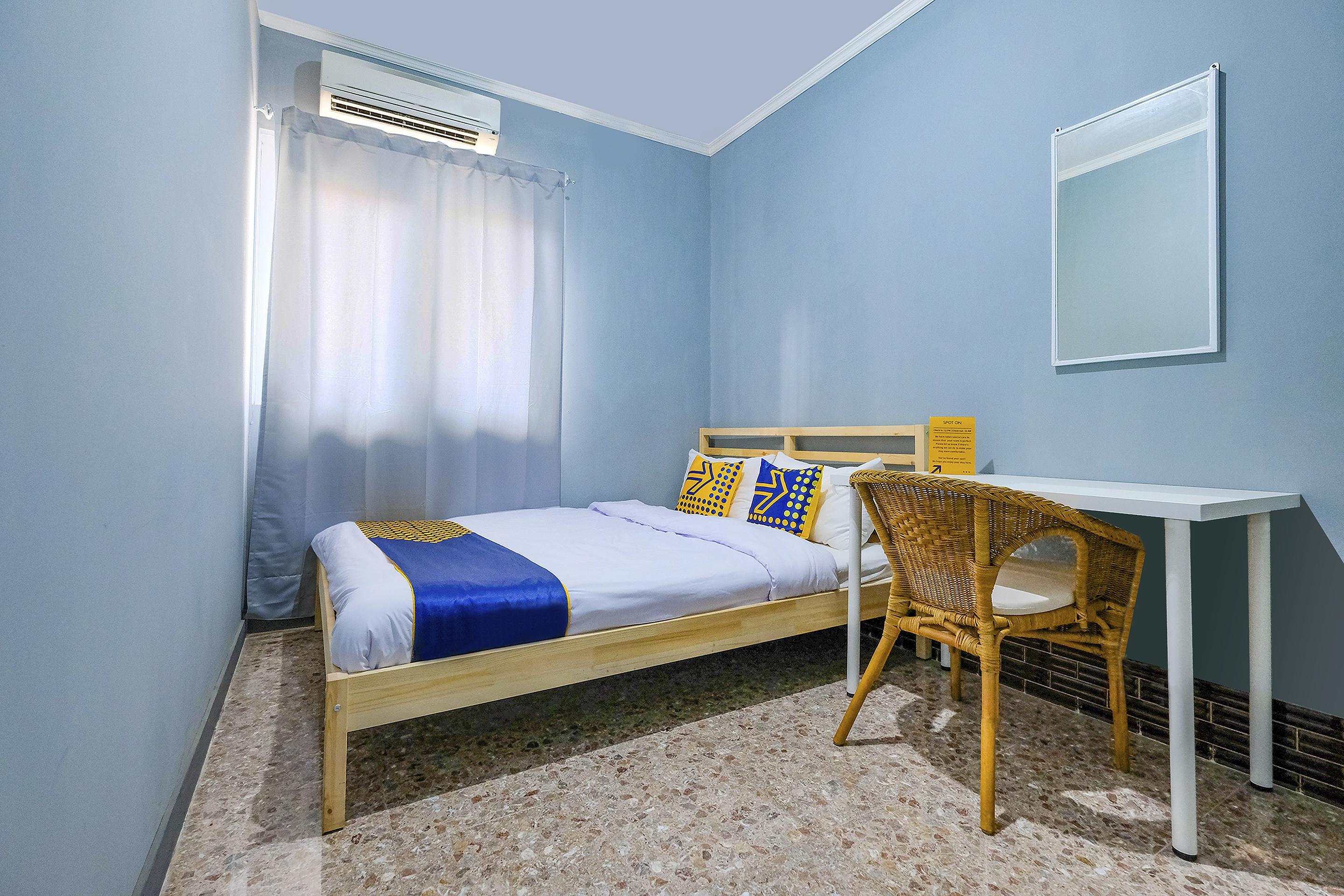 สปอต ออน 2281 โอมาโจ Hotel เซอมารัง ภายนอก รูปภาพ