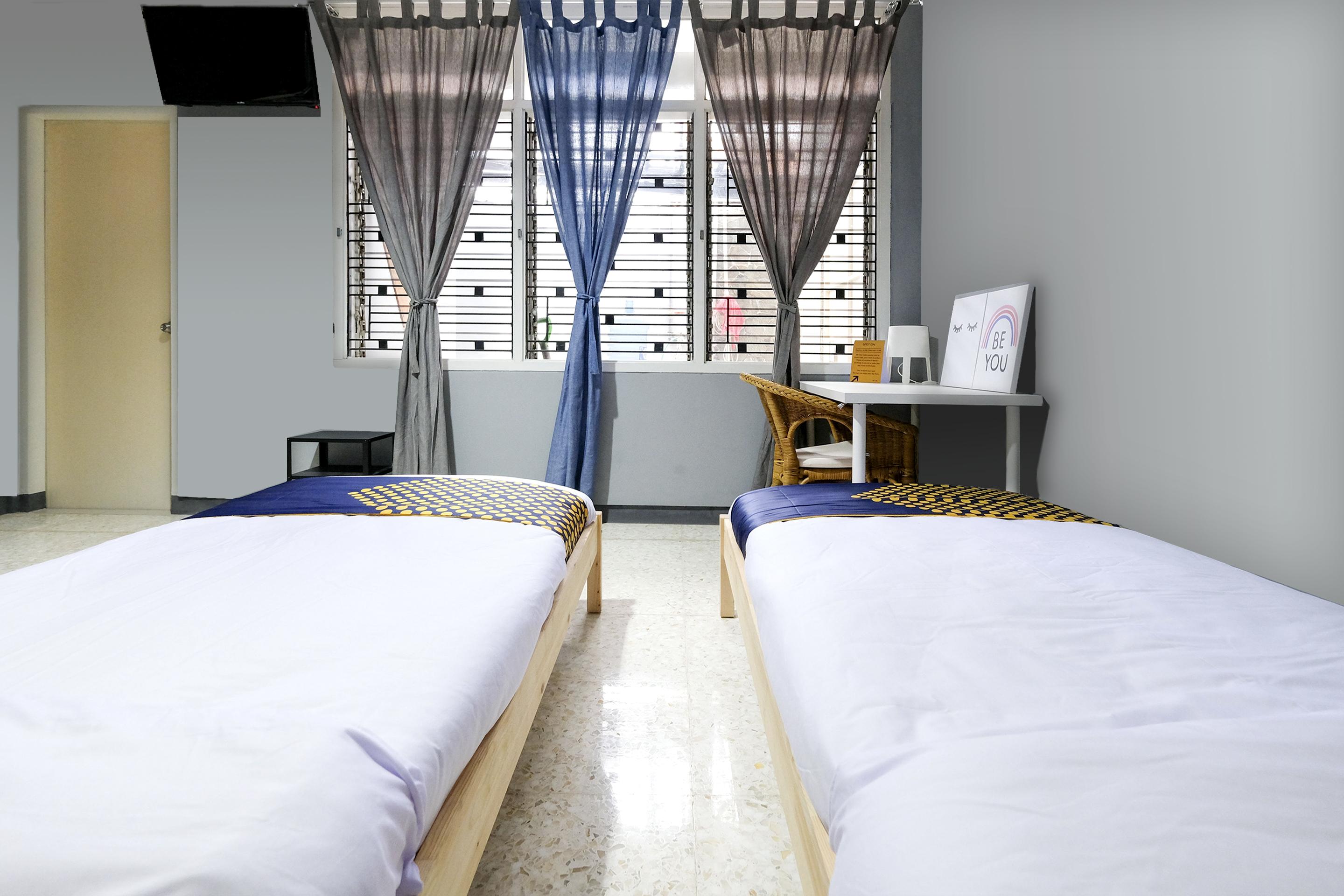 สปอต ออน 2281 โอมาโจ Hotel เซอมารัง ภายนอก รูปภาพ